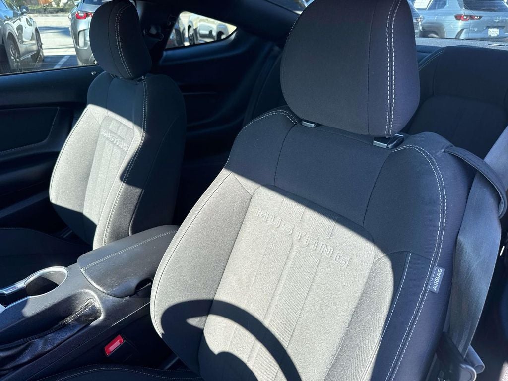 2022 Ford Mustang EcoBoost