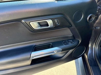 2022 Ford Mustang EcoBoost