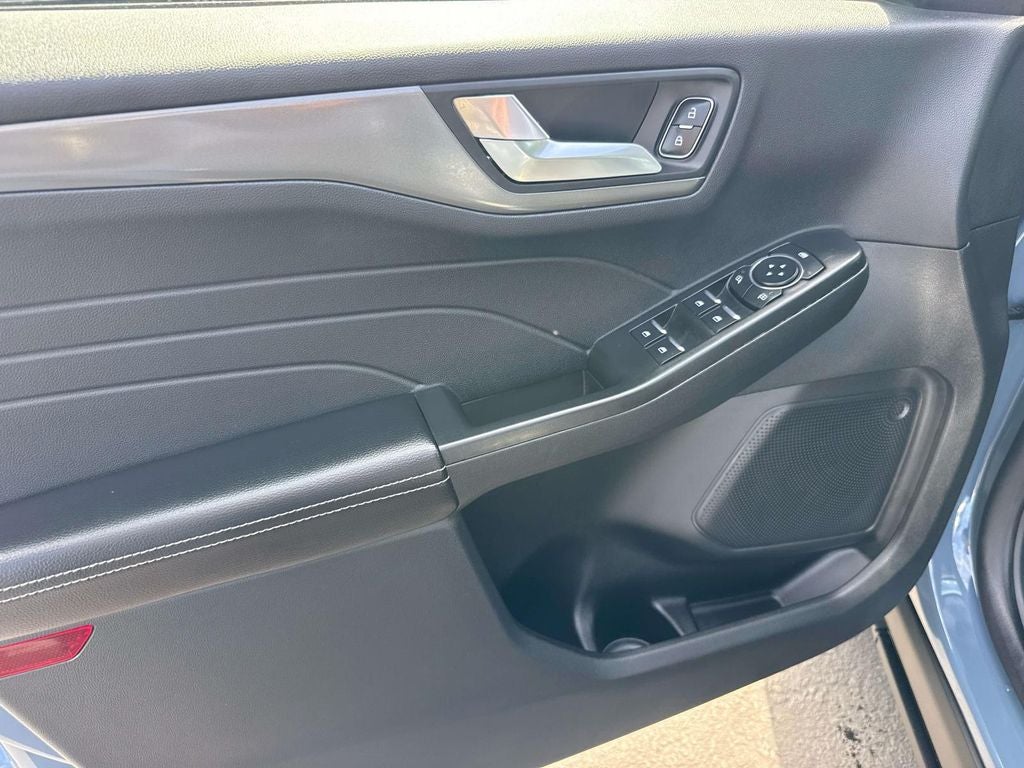 2025 Ford Escape Plug-In Hybrid Base