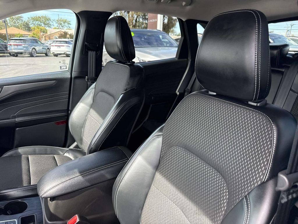 2025 Ford Escape Plug-In Hybrid Base