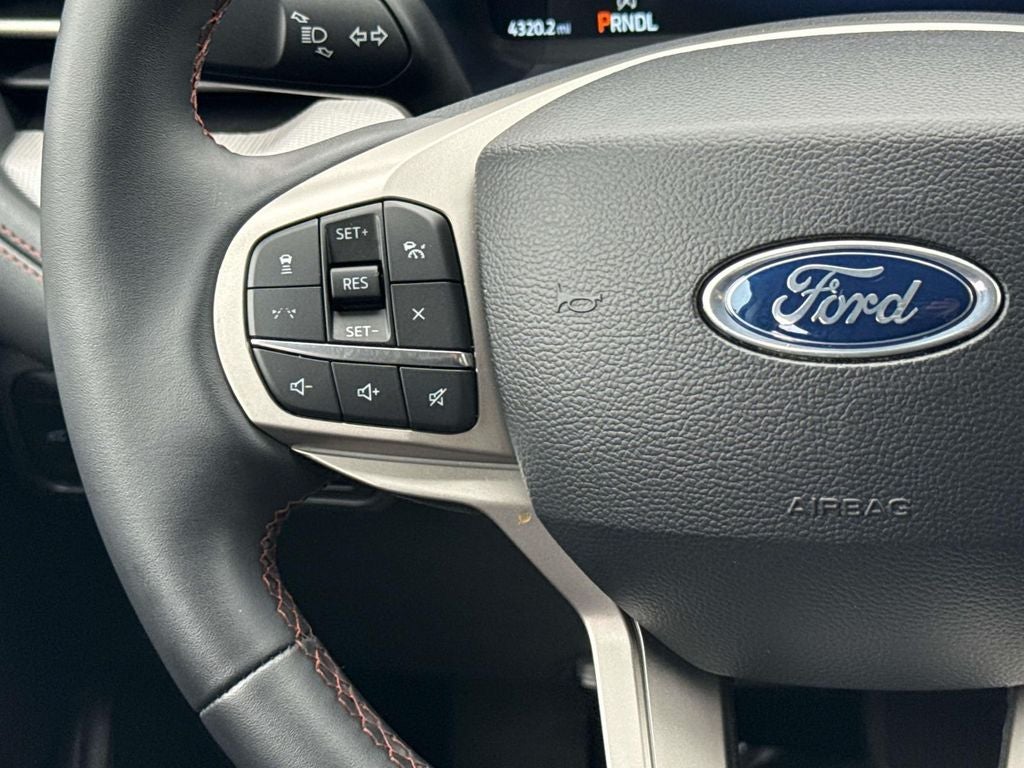 2025 Ford Explorer Active