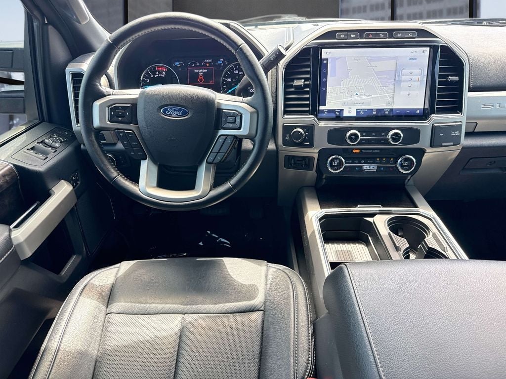 2022 Ford F-350SD Lariat