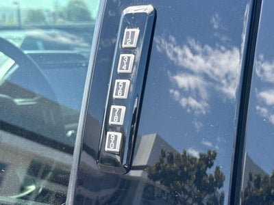 2022 Ford F-350SD Lariat
