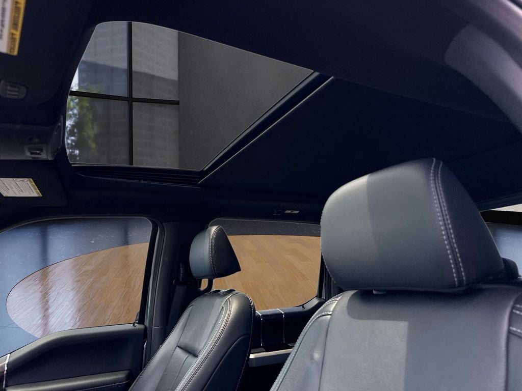 2022 Ford F-350SD Lariat