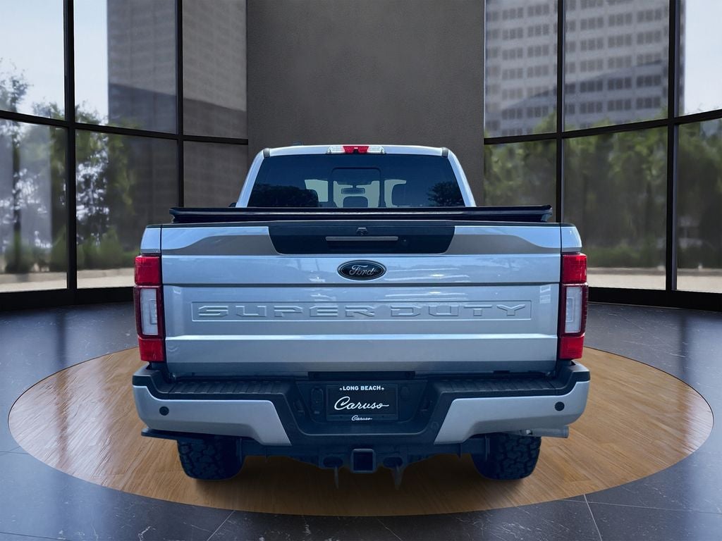 2022 Ford F-350SD Lariat
