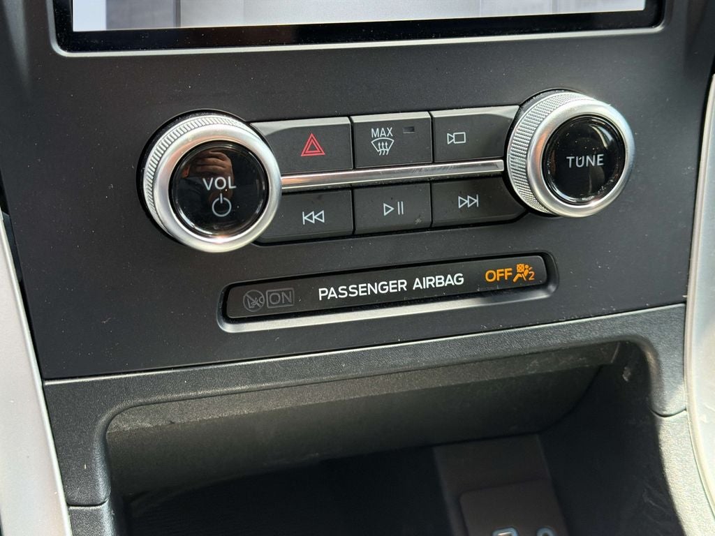 2024 Ford Edge SE