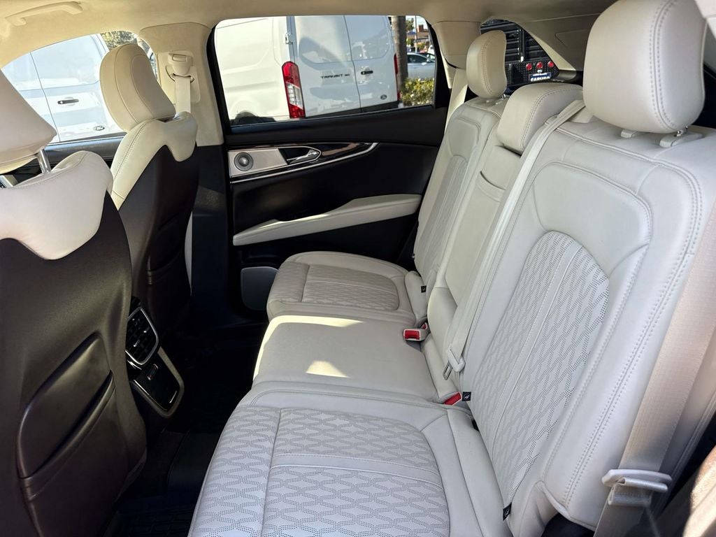 2022 Lincoln Nautilus Black Label