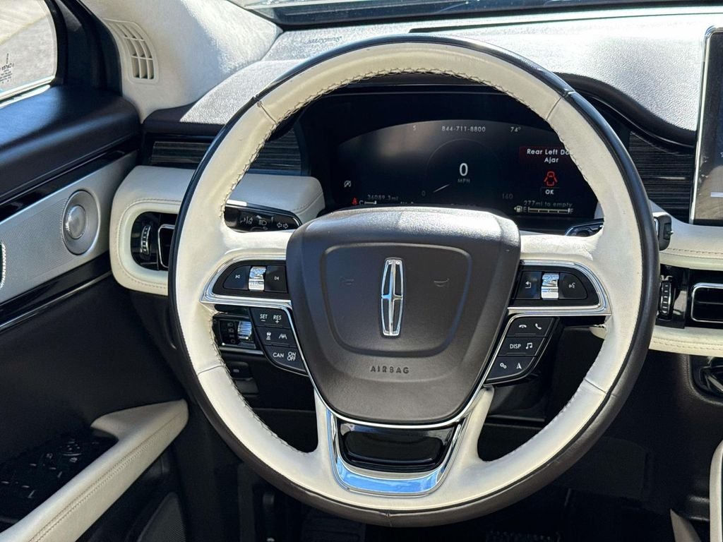 2022 Lincoln Nautilus Black Label