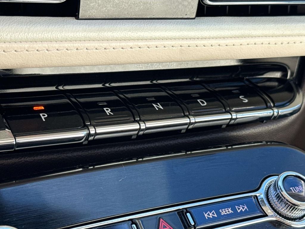 2022 Lincoln Nautilus Black Label