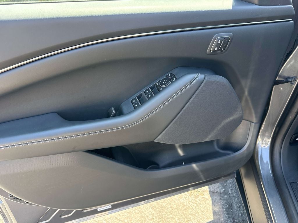 2023 Ford Mustang Mach-E Select