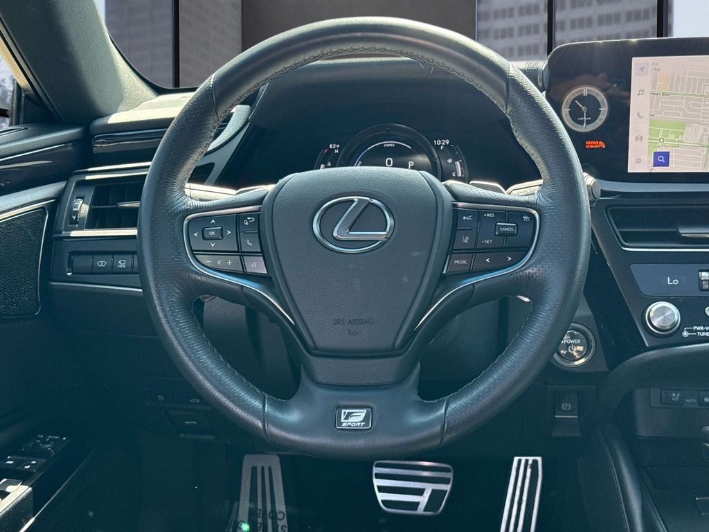 2024 Lexus ES 300h F SPORT Handling