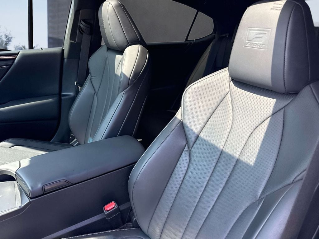 2024 Lexus ES 300h F SPORT Handling