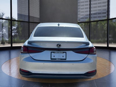 2024 Lexus ES 300h F SPORT Handling
