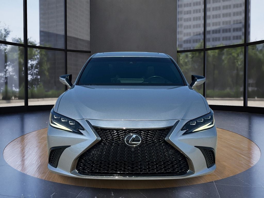 2024 Lexus ES 300h F SPORT Handling
