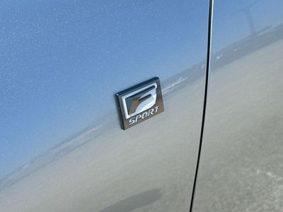 2024 Lexus ES 300h F SPORT Handling