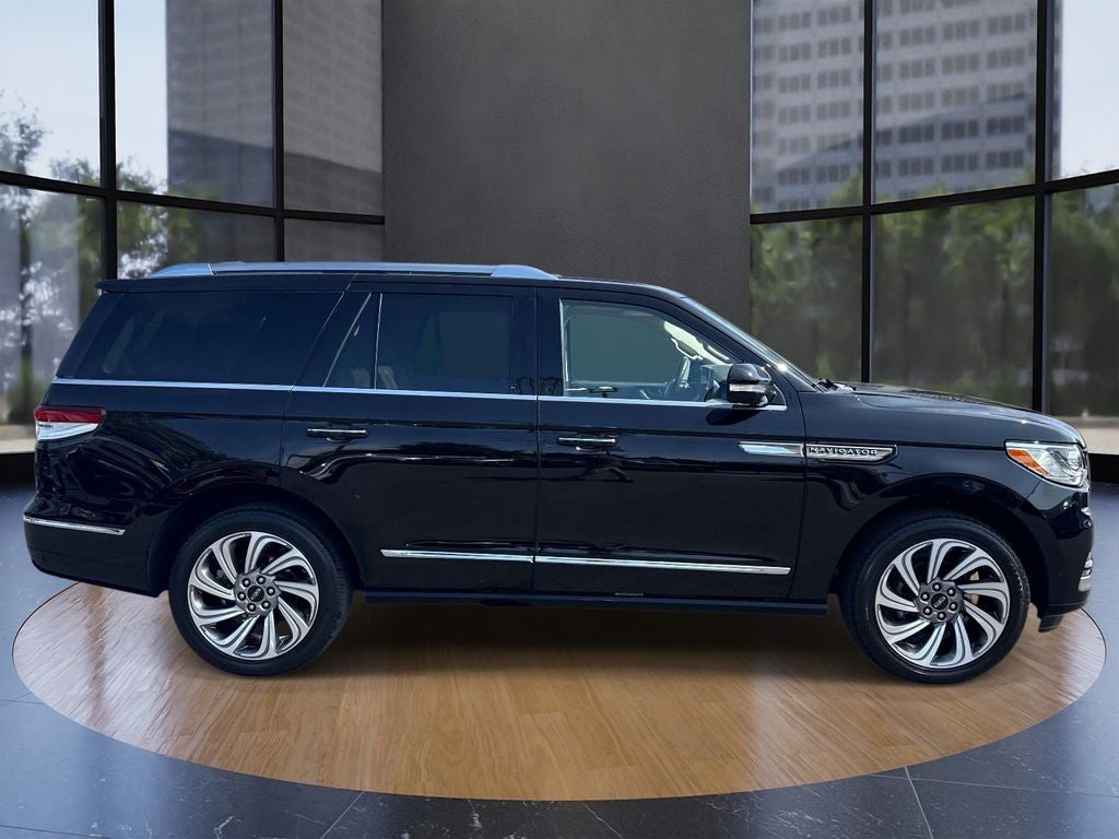2023 Lincoln Navigator Reserve
