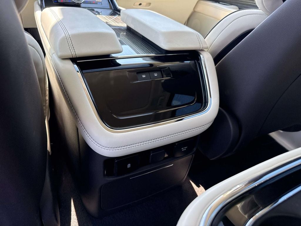 2022 Lincoln Navigator Black Label