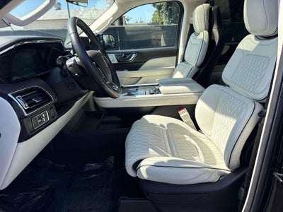 2022 Lincoln Navigator Black Label