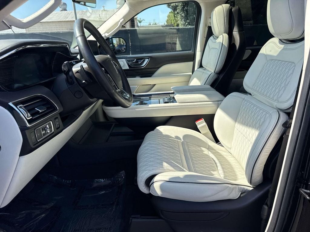 2022 Lincoln Navigator Black Label