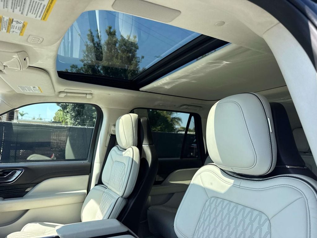 2022 Lincoln Navigator Black Label