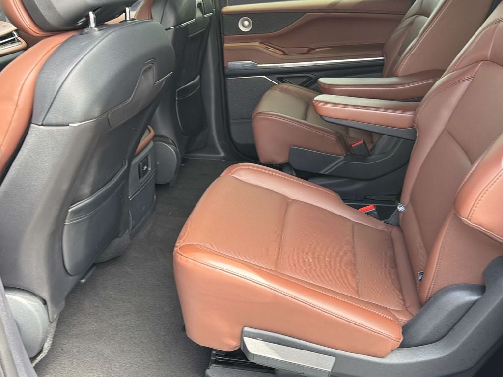 2025 Lincoln Navigator L Reserve