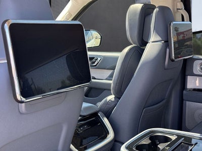 2023 Lincoln Navigator L Black Label