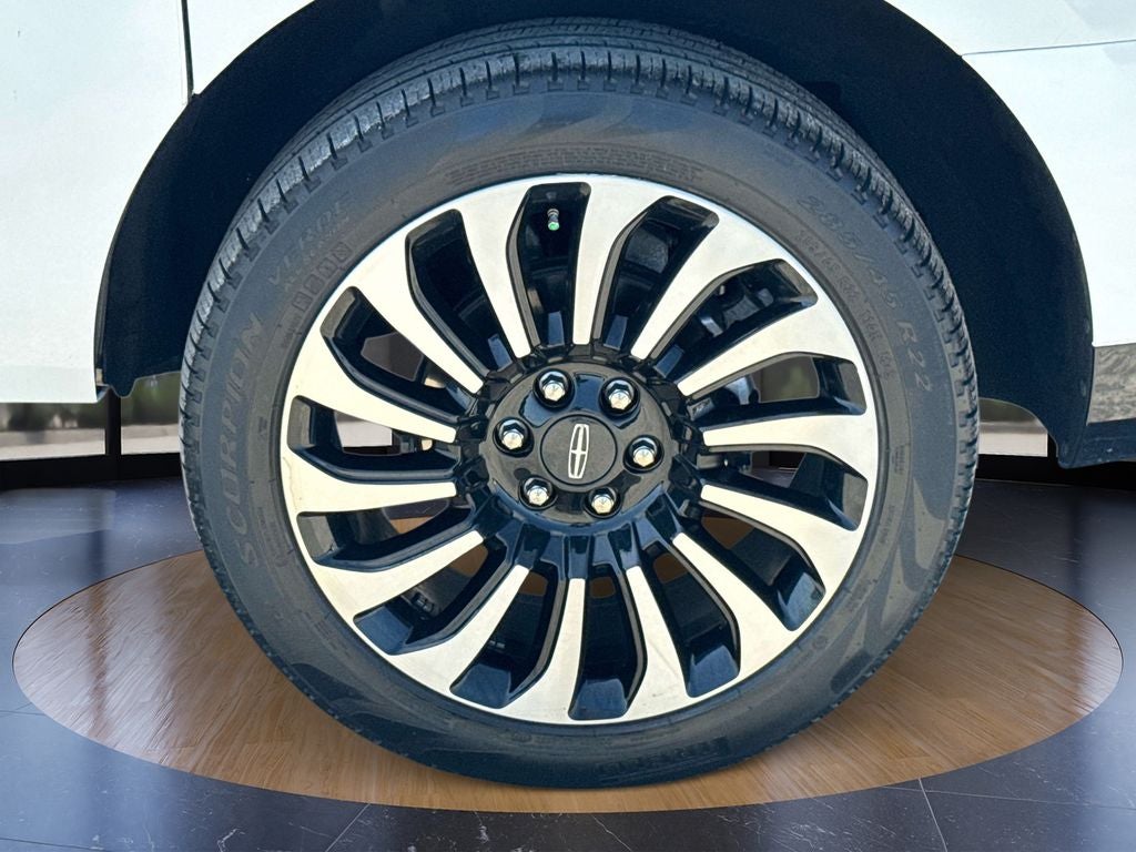 2023 Lincoln Navigator L Black Label
