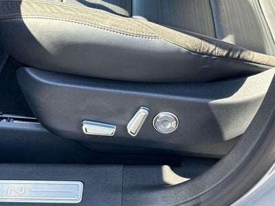 2025 Lincoln Nautilus Reserve