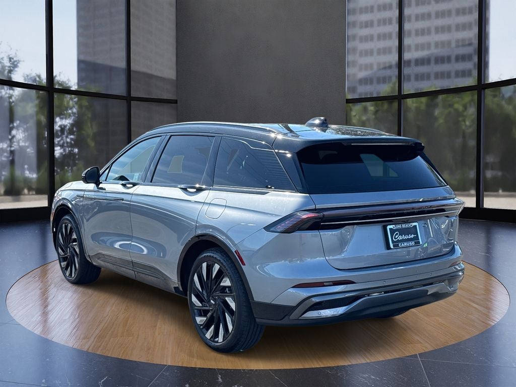 2025 Lincoln Nautilus Reserve