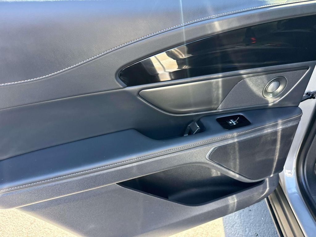 2025 Lincoln Nautilus Reserve