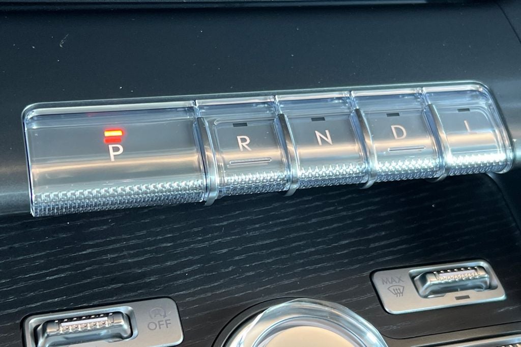 2024 Lincoln Nautilus Reserve