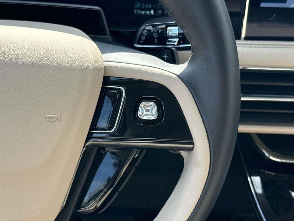 2025 Lincoln Corsair Plug-In Hybrid Grand Touring