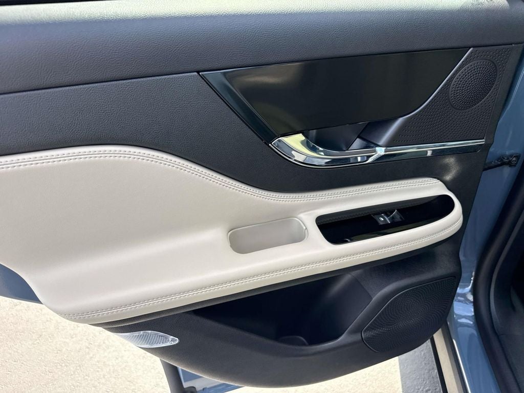 2025 Lincoln Corsair Plug-In Hybrid Grand Touring