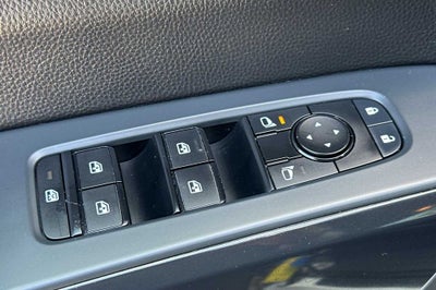 2023 Nissan Pathfinder SV