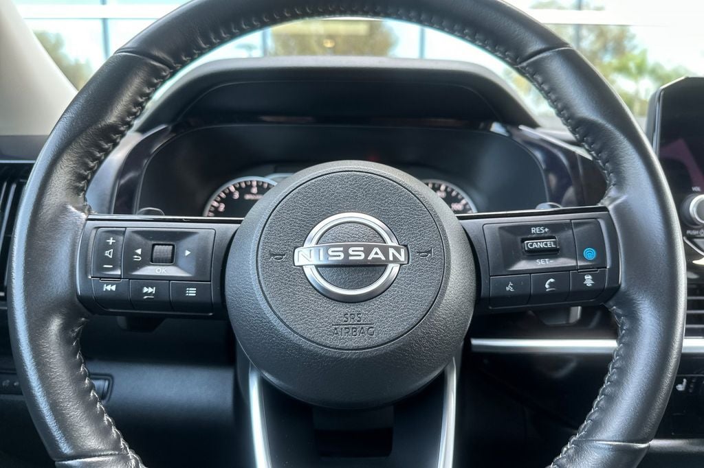 2023 Nissan Pathfinder SV