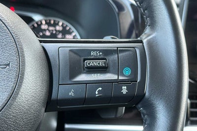 2023 Nissan Pathfinder SV