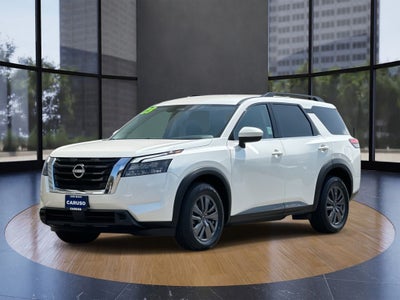 2023 Nissan Pathfinder SV