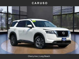 2023 Nissan Pathfinder SV