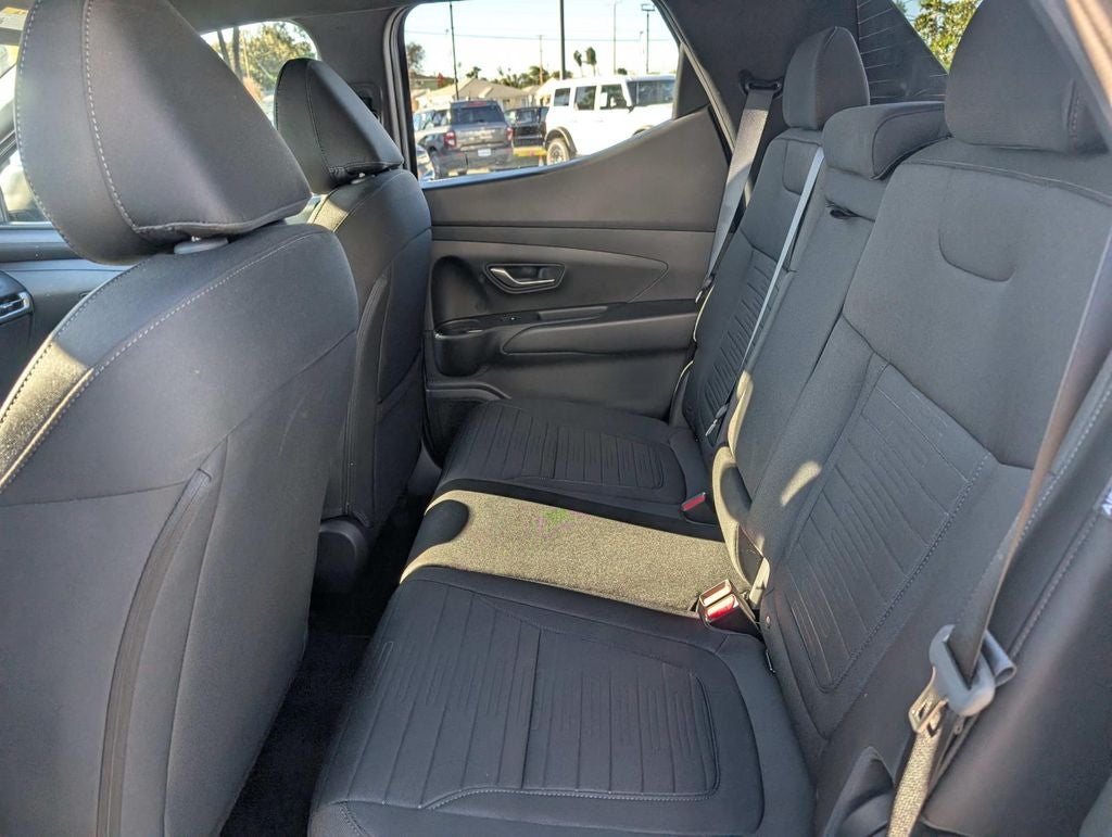 2025 Hyundai Santa Cruz SE