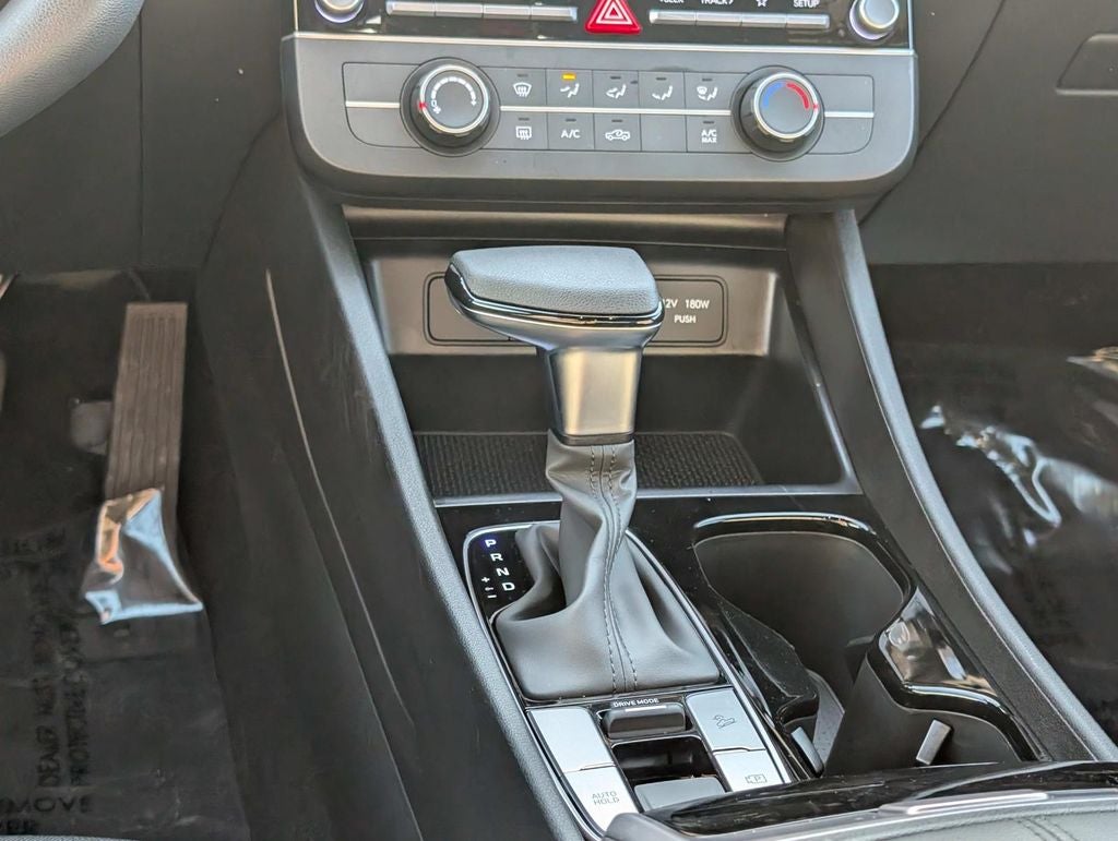 2025 Hyundai Santa Cruz SE