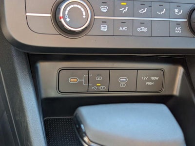 2025 Hyundai Santa Cruz SE