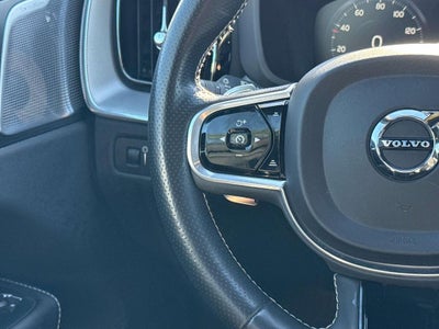 2018 Volvo XC60 Hybrid T8 R-Design