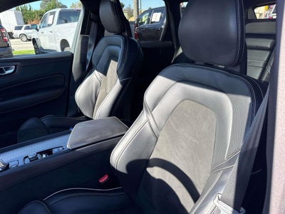 2018 Volvo XC60 Hybrid T8 R-Design