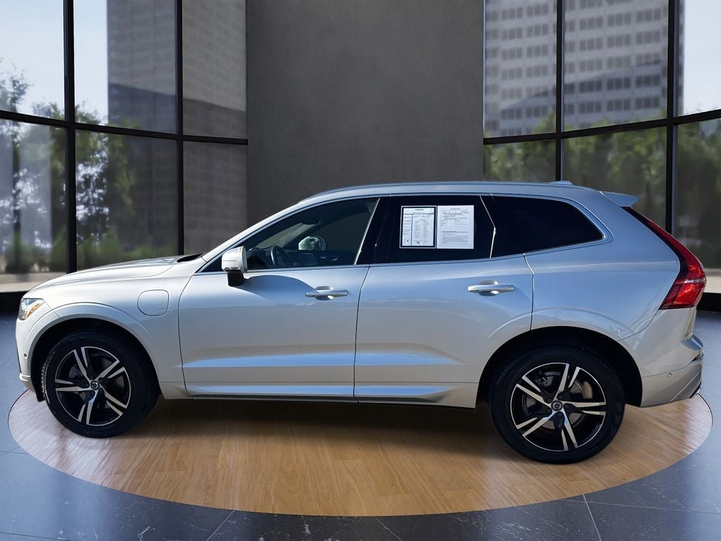 2018 Volvo XC60 Hybrid T8 R-Design