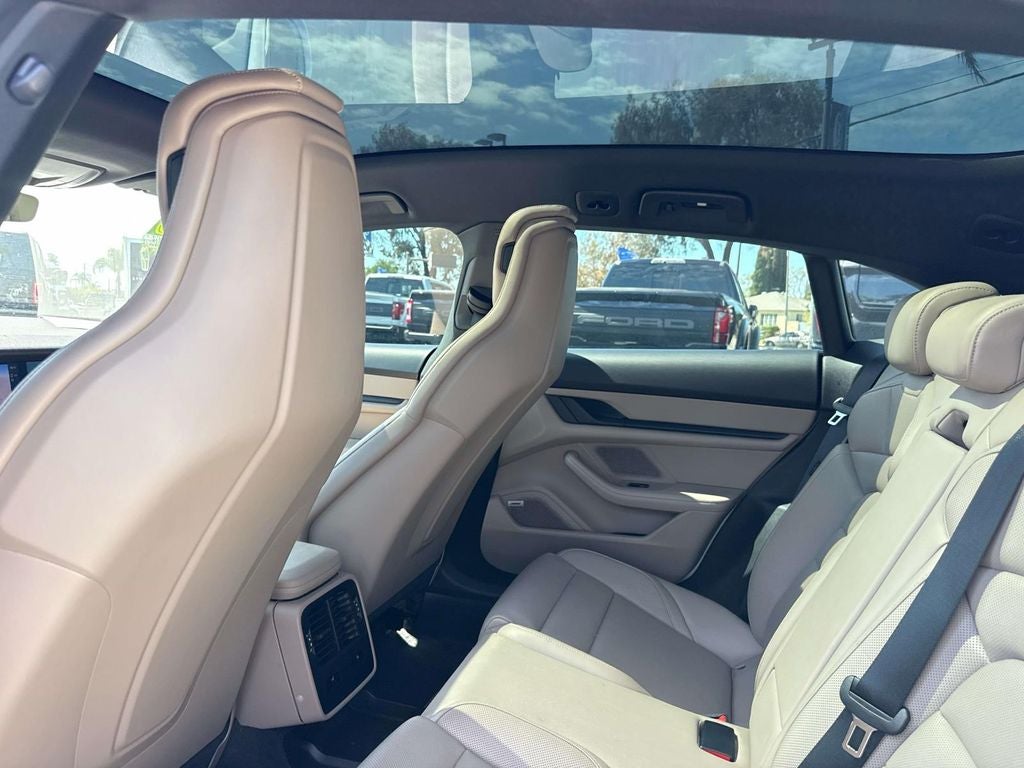 2022 Porsche Taycan Cross Turismo 4