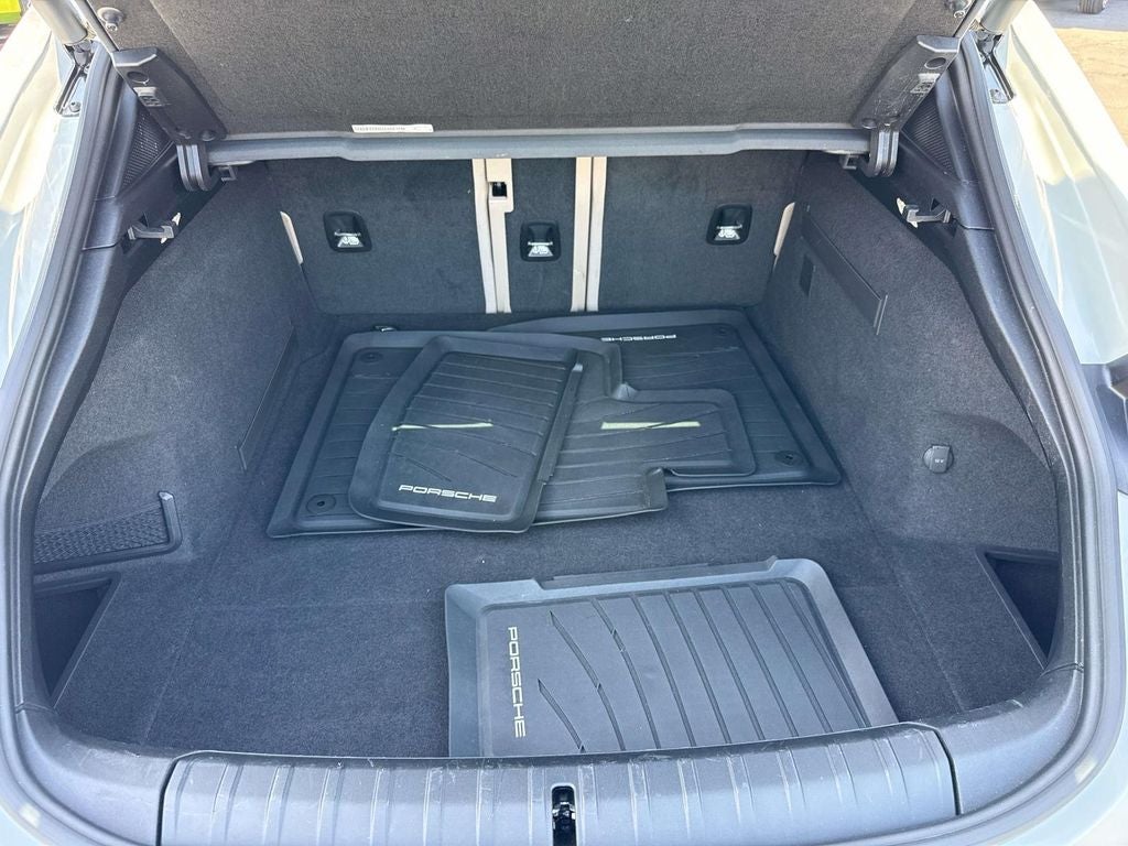 2022 Porsche Taycan Cross Turismo 4