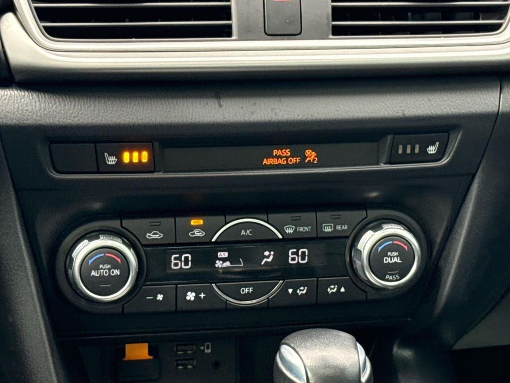 2018 Mazda Mazda3 Touring