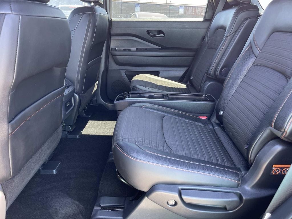 2025 Nissan Pathfinder Rock Creek