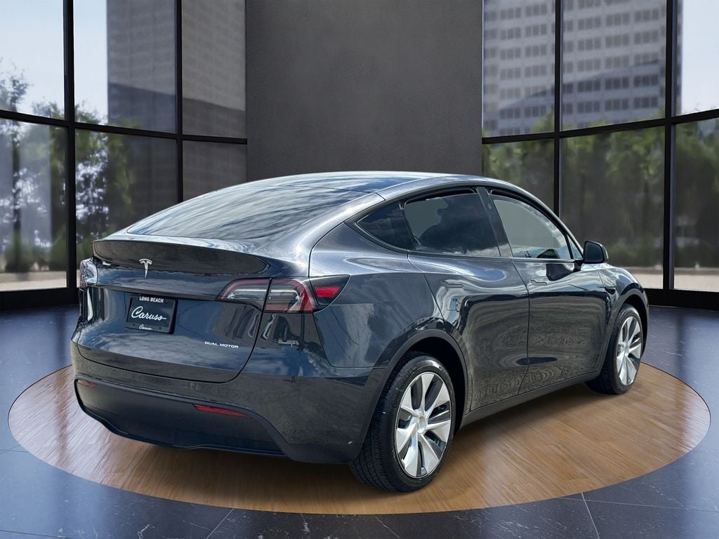 2024 Tesla Model Y Long Range