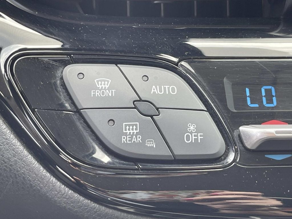 2021 Toyota C-HR LE